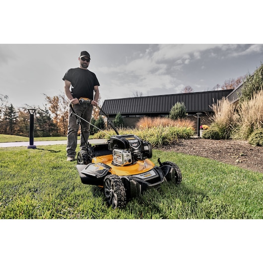 DEWALT 21 in. 163cc Self-Propelled RWD Lawn Mower
