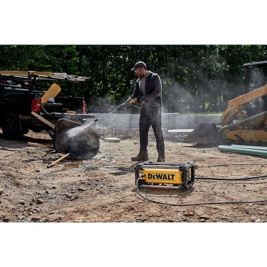 DEWALT 2100 PSI 1.2 GPM Electric Jobsite Pressure Washer