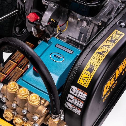 DEWALT 4200 PSI 4.0 GPM Gas Pressure Washer with Honda® Engine and CAT Triplex Plunger Pump