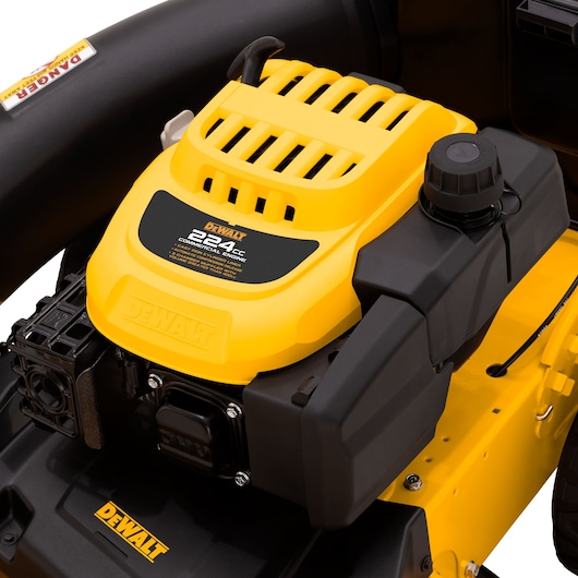 DEWALT 28 in. 224cc RWD Self-Propelled 3-in-1 Lawn Mower With PowerAdapt™
