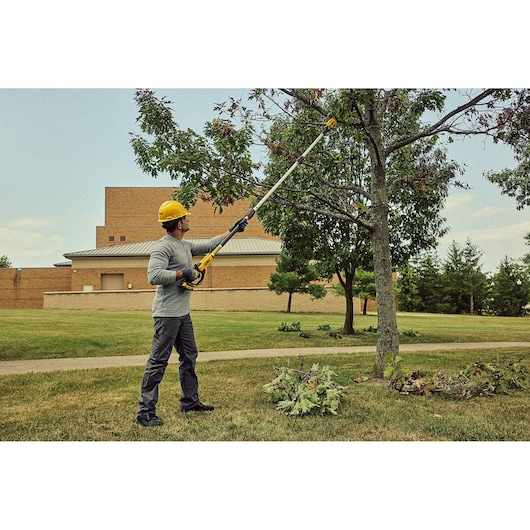 DEWALT 20V MAX* 1-1/2 in. Cordless Pole Pruner (Tool Only)