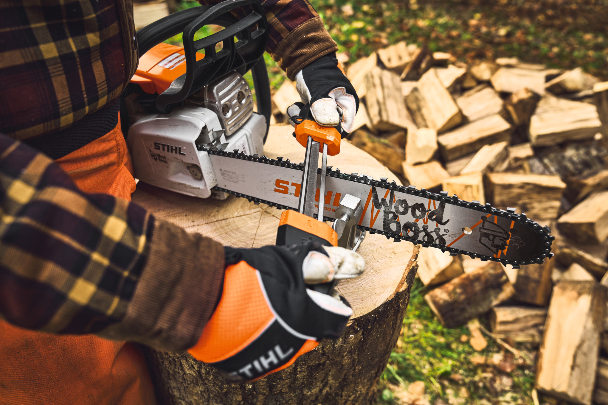 STIHL MS 251 Gasoline Chainsaw