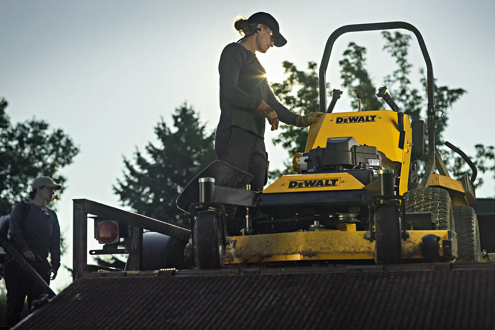 DEWALT® HW48 48 in Kawasaki Gas Hydrostatic Commercial Hydro-Walk Mower (15 HP)